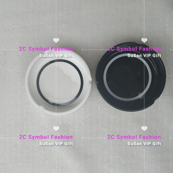 New pattern C ceramics ashtray with fashion classic white and black round ashtray Party VIP gifts