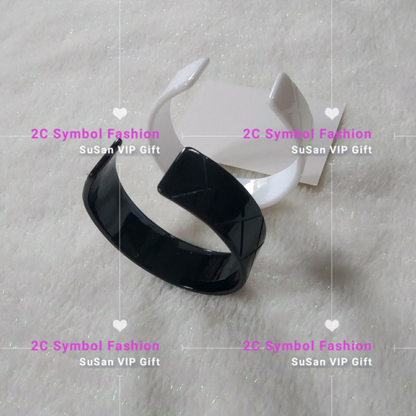 New fashion artificial diamond acrylic bracelet engraved with fashion artificial stone logo fashion symbol bracelet with gift