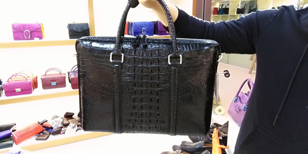 2019 high-end crocodile leather men's handbag briefcase essential for office workers