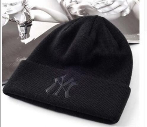 Wholesale-2018 Autumn Winter Hats For Women Men Brand Designer Fashion Beanies Skullies Chapeu Caps Cotton Gorros Touca De Inverno Macka cap