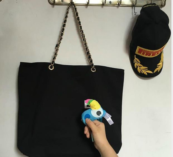 2019 Best selling ~ Shopping Canvas Bag with chain luxury Travel Bag Women Cosmetic Storage case fashion canvas beach bag