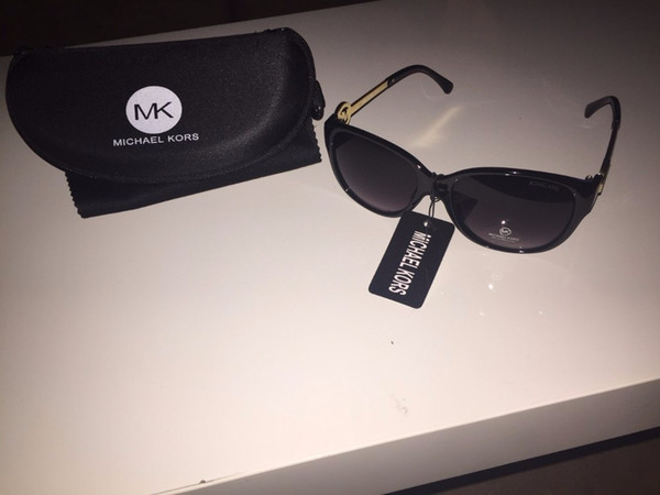 Sunglass MK0110