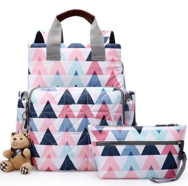 2019 New Mummy bag large capacity multi-function fashion baby bottle clothing storage printing backpack free shipping