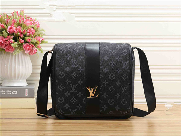 2019+High quality fashion men and women personality hand-letter stitching small square bag briefcase business work Messenger L bag