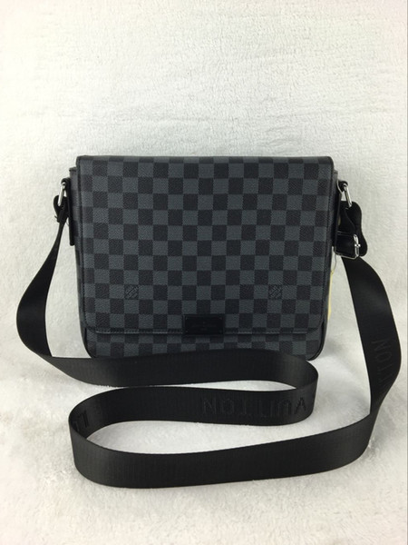 AAA2018 classic hot luxury brand PU leather men's square graphics one shoulder small diagonal briefcase eight colors cotton clothing