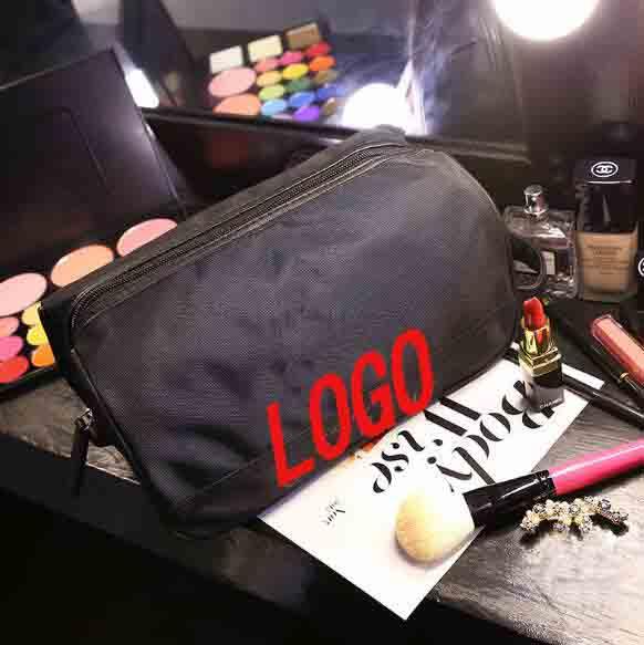 Women Men Famous Brand Letters Logo Print Cosmetic Bag Black Waterproof Zipper Makeup Bag Big-Capacity Storage Bag Portable Accessories