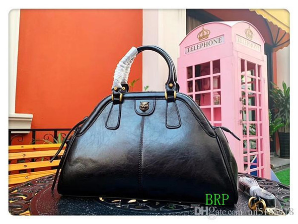 The New 2019 Is Made Of Soft Natural Grain Leather. Light Wash And Brushing Process. Factory Lowest Price Free Shipping Size 39*25*11cm