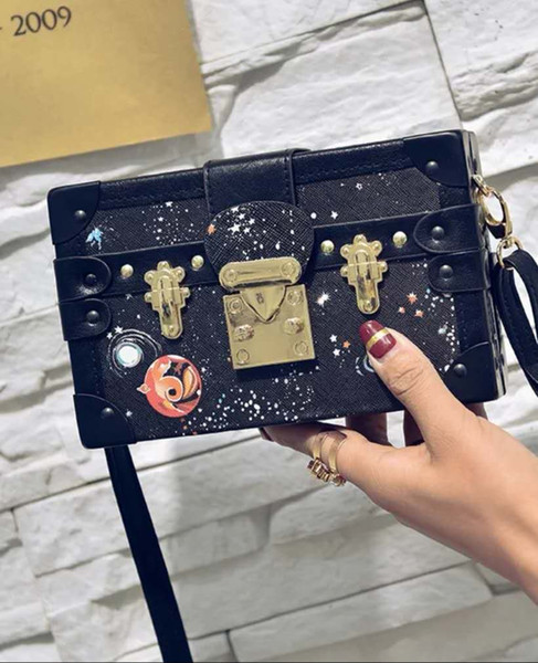 Fashion trend with evening dress Handbags with all kinds of ladies'handbags and Happy Ode Dinner Handbags