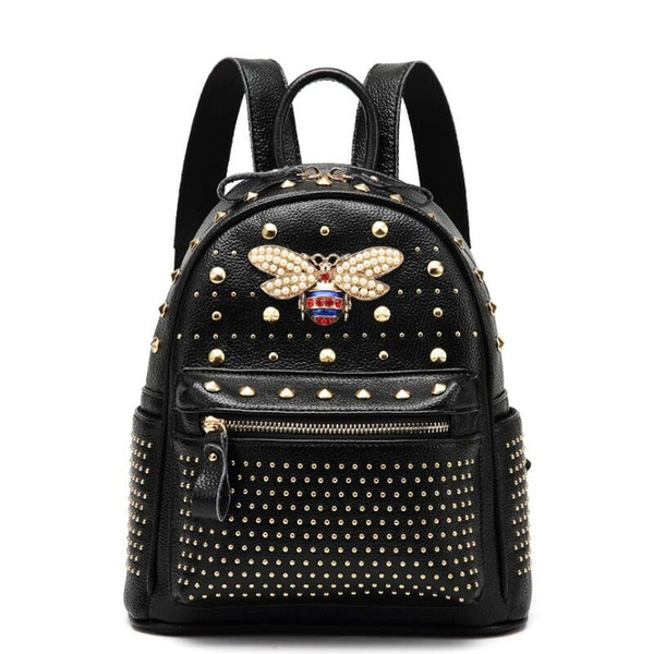 2018 New Genuine Leather School Bags For Teenage Girls Fashion Style Designer Brands Rivets Bee Travel Backpack Sac A Dos Femme