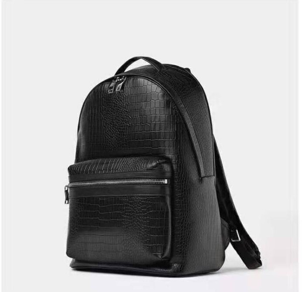 2019 Hot Sell Classic Fashion bags Black Embossed Women Men Backpack Style Bags Duffel Bags Unisex Shoulder Handbags 40CM