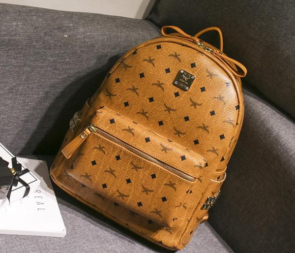 2018 New Arrival Fashion Luxury Brand Rivet Backpack Style Hot Selling Fashion Designer Backpack Letter Bags Women Men School Bags