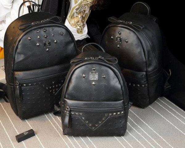 Punk style Black Rivet Backpack Fashion Men Women Cheap Knapsack M Stylish Shoulder Bag Brand Designer Bag High-end PU School Bag