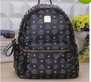2018 high quality European and American style rivets outdoor sports double shoulder bag student bag travel backpack free delivery