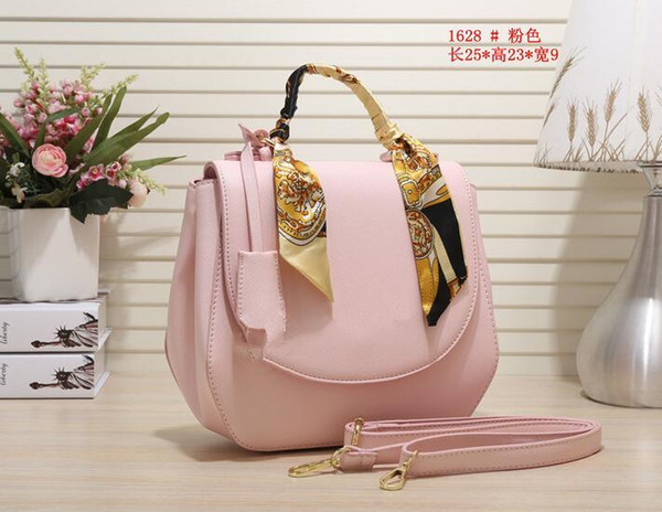 Leisure handbagNew style Sweet love White canvas lace Fashion and leisure stereo make-up bag travel handbag Zipper Wine bag RR1802