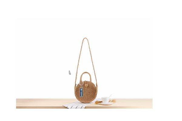 Wholesale 2018 New Holiday Anti-Lost Beach Woven Bag Round Shoulder Bag Wild Casual Straw Bag