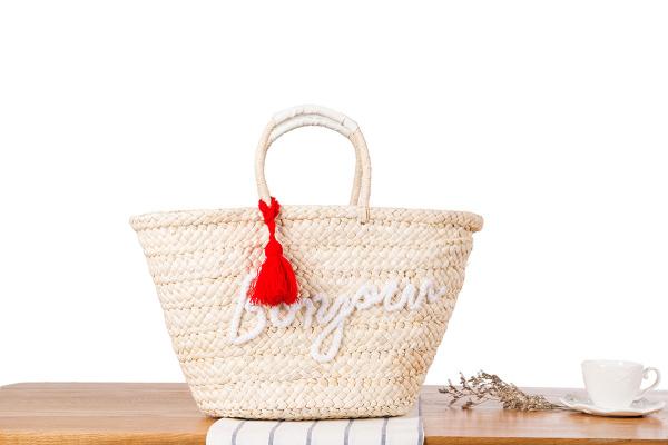 New simple and stylish straw bag letter tassel weaving casual bag beach bag