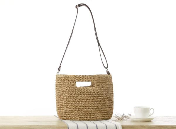 New crossbody single shoulder handcuffs three with straw bag temperament female bag Sen summer summer holiday woven bag