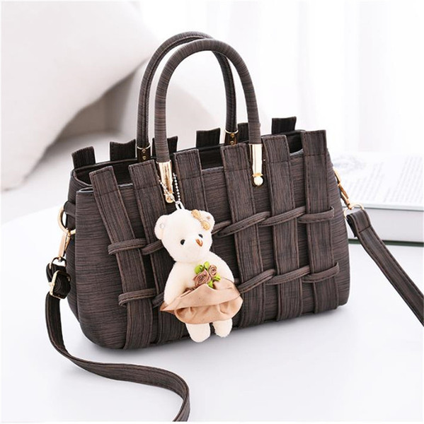 2019 New Trend Ladies Woven Bag Shoulder Bag Portable Messenger Bag Trend Ladies Handbag