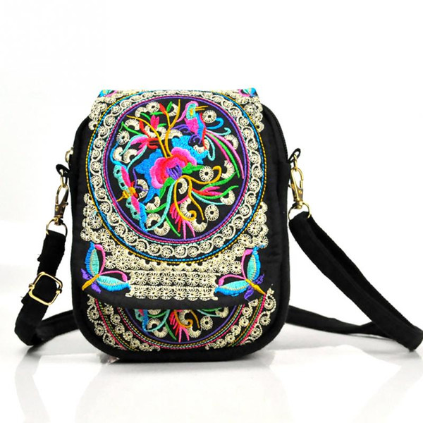 Bohemia Ethnic Embroidery Bag Vintage Embroidered Canvas Cover Shoulder Messenger Bag Women Small Coins Travel Beach Phone Purse