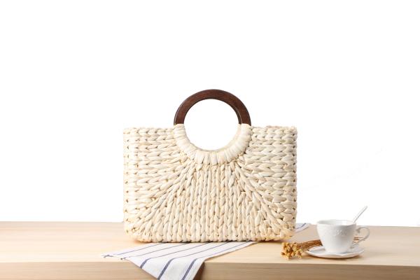 Wholesale 2018 new wooden straw bales corn woven hand-woven beach bag Sen solid color large capacity handbag