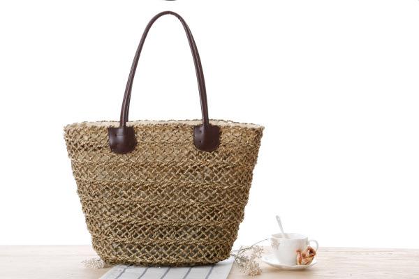 Wholesale 2018 Europe and the United States new water grass hollow straw bag Fashion single shoulder rough woven bag Casual simple beach bag