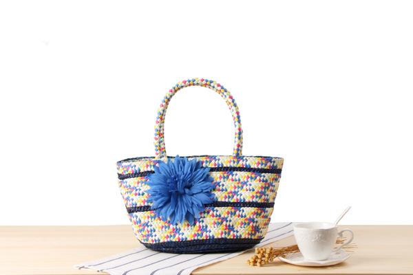 Wholesale 2018 small handkerchief colorful stripes straw bag gorgeous simulation flowers hand-woven bag holiday beach bag