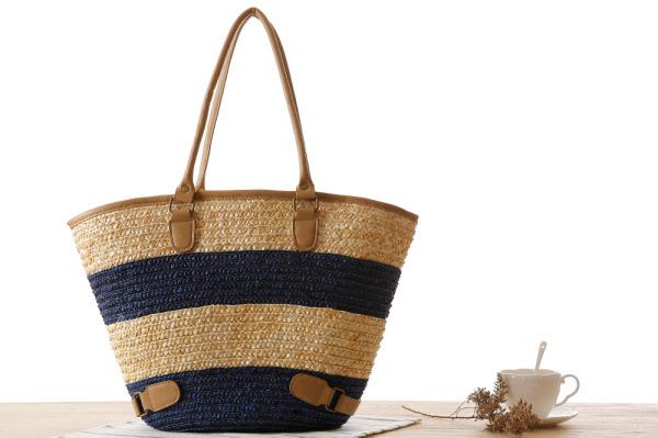 Wholesale 2018 new European and American style simple straw bag portable stripes large capacity woven bag fashion wild beach bag