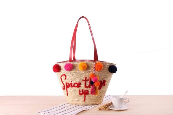 Wholesale 2018 new hand embroidery letter shoulder straw bag colorful yarn ball fashion handbags beach woven bag