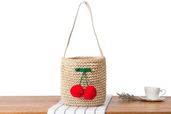 Wholesale 2018 new rural wind hand-woven cute round ball shoulder bag sleek minimalist beach bag wild holiday straw bag