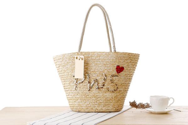 Wholesale 2018 fashion hand embroidered sequin letter shoulder straw bag Summer photo woven bag Beach casual handbag