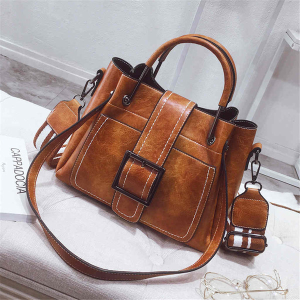 Wholesale 2018 Korean Version Of The New Retro Wild Bucket Bag Wide Shoulder Strap Shoulder Bag Messenger Bag Portable Handbag