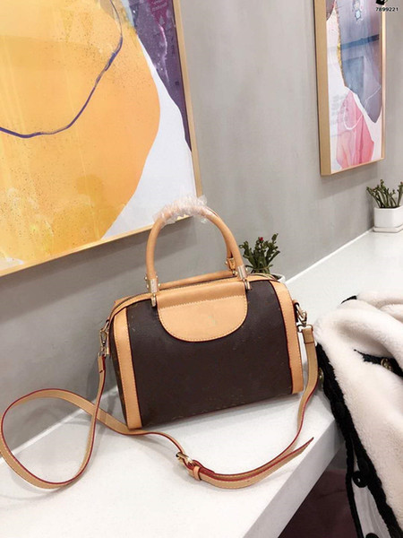 Female Vogue New Fund of Aging Boston Leather Leboy Handbag Joker Pillow Single Shoulder Bag Backpacks Purse Womens Luxury Women Handbags