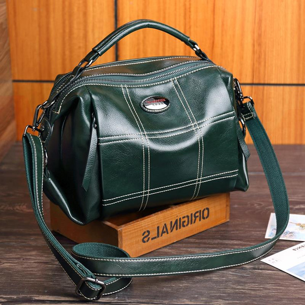 Bag 2019 new shoulder Messenger bag wild Boston oil wax large capacity fashion soft leather handbag female