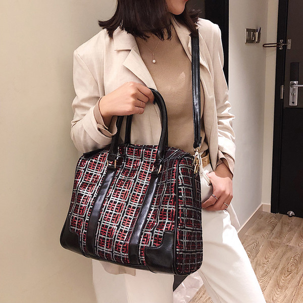 2019 Fashion Plaid Large Capacity Pillow Case Personality Casual Handbag Travel Bag Shoulder Bag Wholesale 021-1546