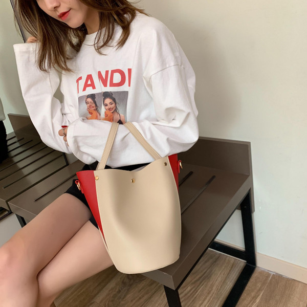 2019 Fashion Plaid Large Capacity Pillow Case Personality Casual Handbag Travel Bag Shoulder Bag Wholesale 093-7029