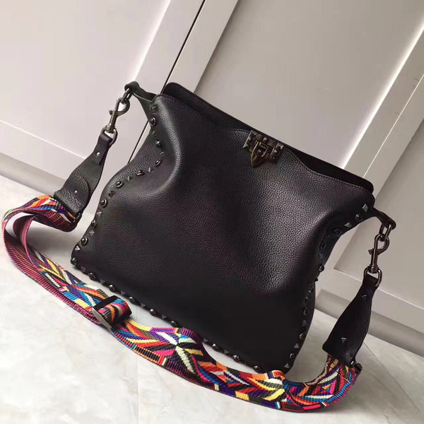 2020 new style black rivet nail fashion luxury leather custom made high-end women shoulder bags brand designer delicate plain small bag