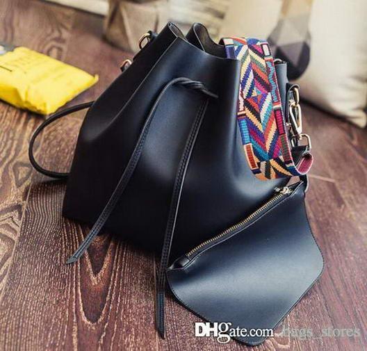 Fashion Brand Designer Classic Bag Women o17 Shoulder Bag Leather Canvas Strap Handbags o18 Womens Female Bags with wallets