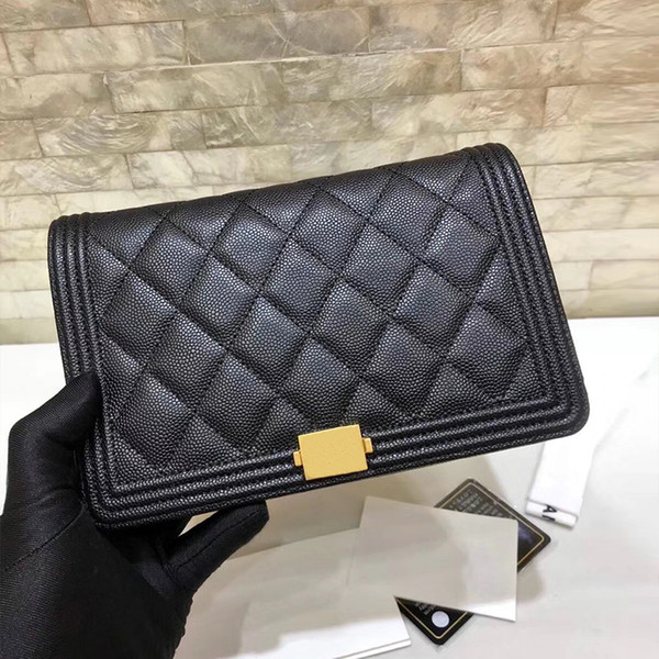 Wholesale-2018 New Fashion Women's Caviar Leather boy Flap Bag colorful Brand Chain Shoulder Bag With Silver Hardware 19cm