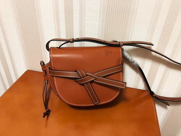 Half Round Shaped Real Leather Female Shoulder Bag 2018 New Style High Quality 22cm and 26cm Samall Women Casual Fashion Handbags Purse