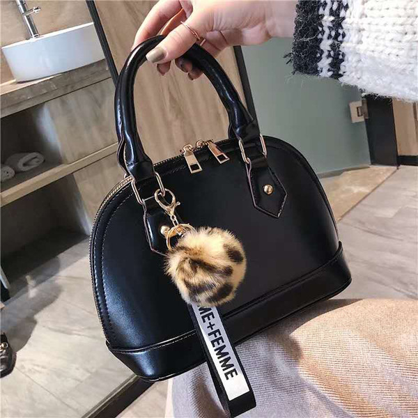 Retro Portable Bag Girl 2019 New H
8000
arbour Style Fashion Shell Bag Classic Fashion Design Single Shoulder Slant Bag