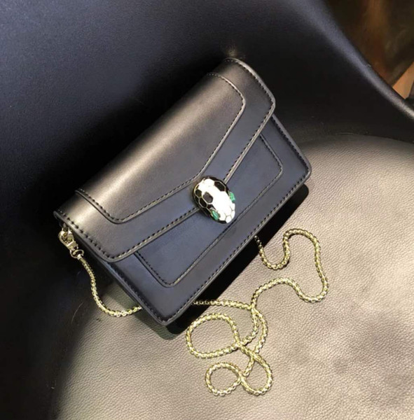 Snake Chain Bag Envelope Female 2019 New Kind of Female Pure Mini-square Bag with One Shoulder Slanting Bag