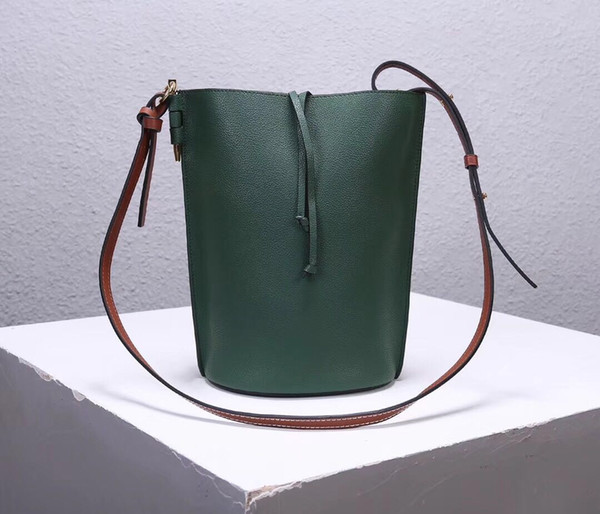 Lady hot bucket bag high-end custom luxury designer cross body bag fashion casual style adjustable leather shoulder strap