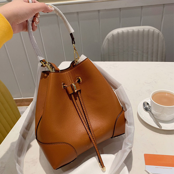 Classic Designer handbag ladies tote Bucket bag Drawstring Barrel-shaped bag shoulder crossbody Bags 22cm free shipping