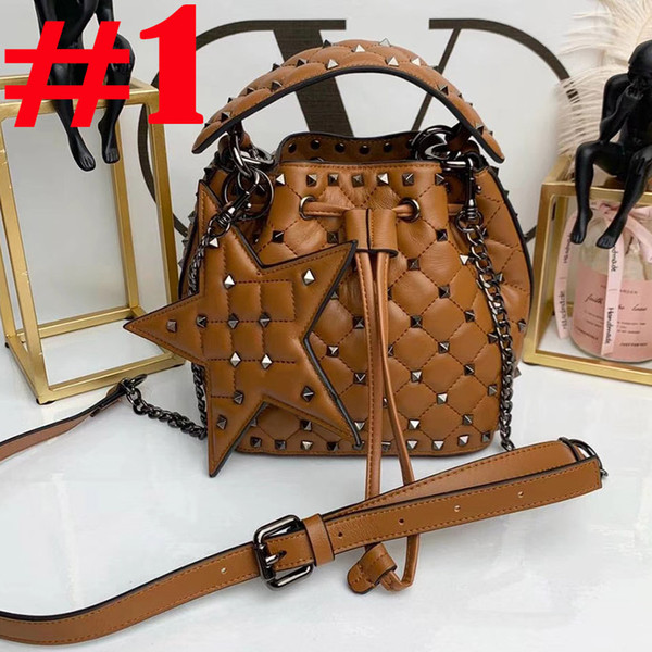 Brand Drawstring Luxury designer handbags fashion handbag high quality handbags lambskin material with rivets shoulder bag 25x18x12cm 0838