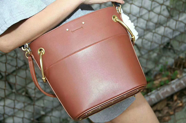 Female 2018 New Autumn Big Chain Bucket Bag Striped Single Shoulder Oblique Women Solid Hasp Soft Open Pocket Versatile Handbags