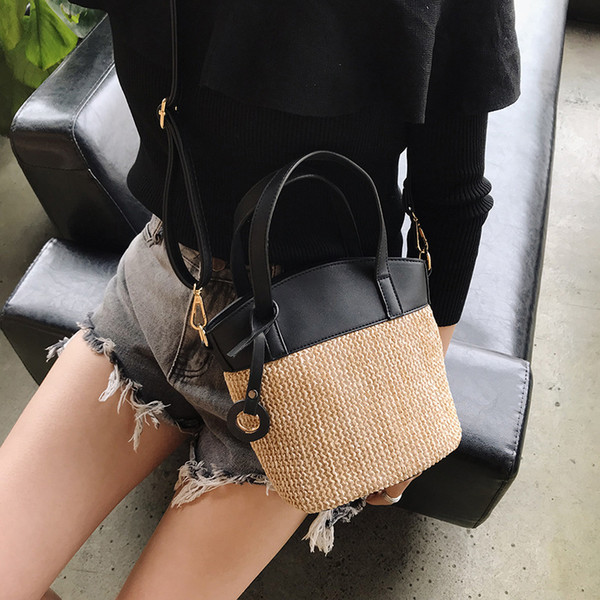 2018 Fashion Shoulder Bags Ins Hot Luxury Bags for Women Fashion Drawstring Bag Casual PU Straw Knitting Bag Summer New Arrival