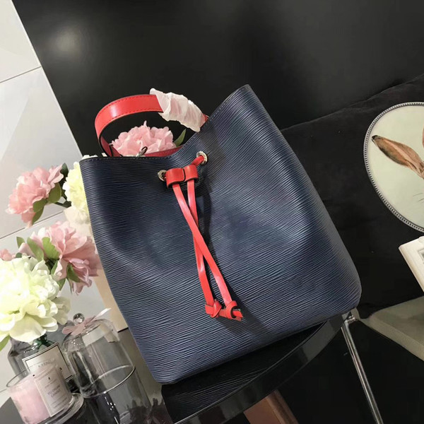 2018 New Wholesale Fashion Famous Women Shoulder Bag Tote Designer Handbags Presbyopic Shopping Bag Purse Luxury Messenger Bag