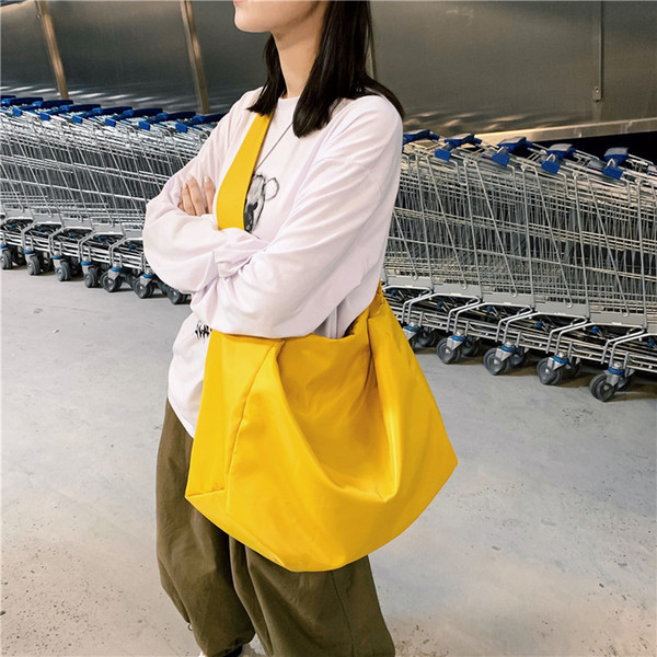 2019 New Messenger bag ins nylon bulk dumplings bag casual shoulder commuter handbag