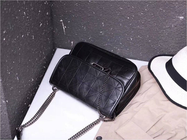 Z home wandering bag handbags new 2019 rhombic chain shoulder bag oil wax leather rock soft Messenger bag