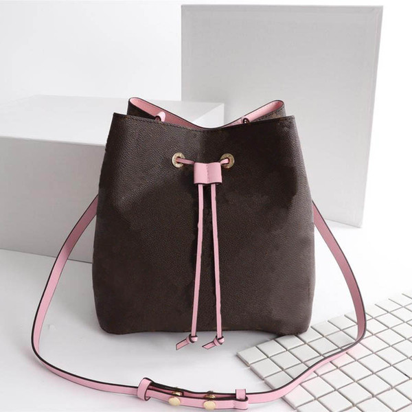 Luxury Hobo Women brand handbags fashion Bags Letter flower leather Designer handbags Size 26 X 22 X 27 CM Model M4402201